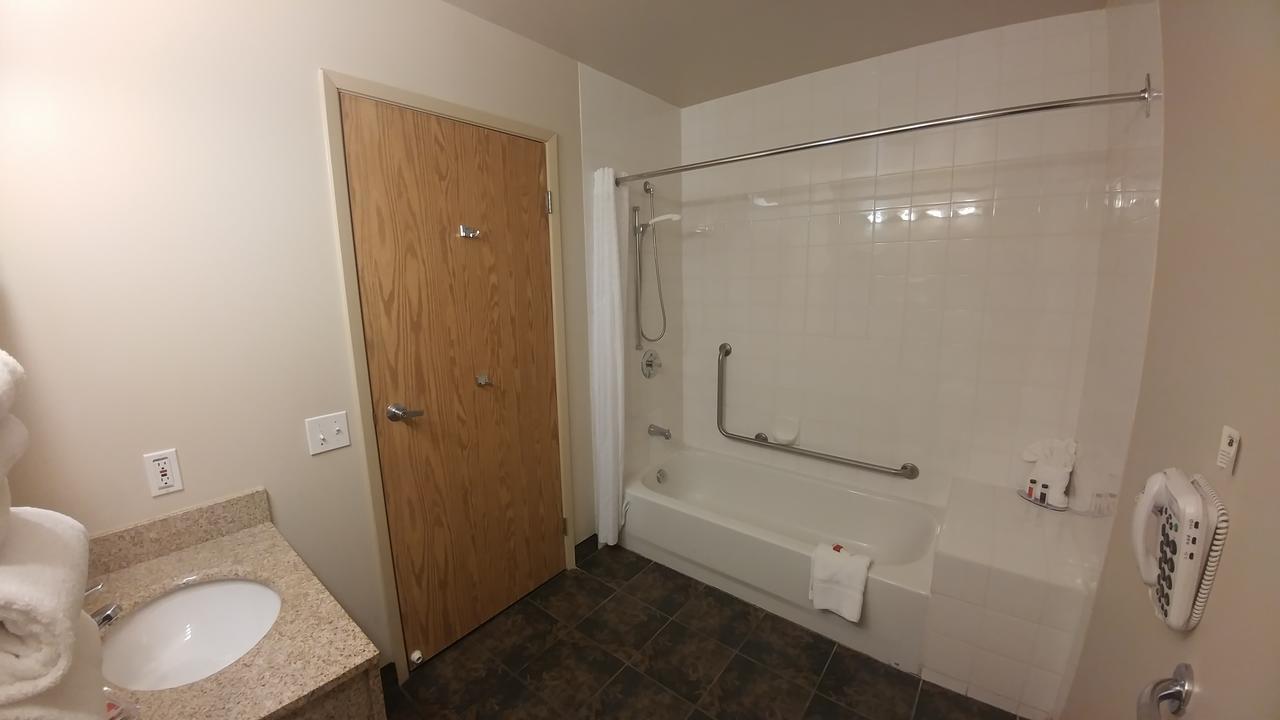 Homestay Express Airdrie Exterior photo