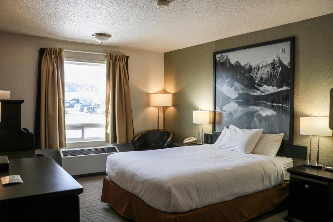 Homestay Express Airdrie Exterior photo
